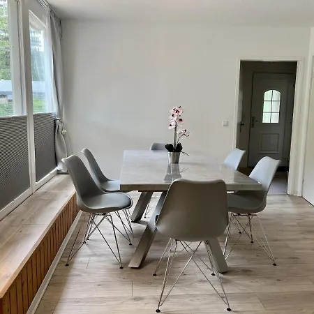 Villa Town Meets Country Birkenwerder Esterno foto